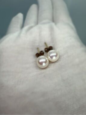 Classic 8mm Akoya White Pearl Stud Earrings - Elegant Women's Jewelry